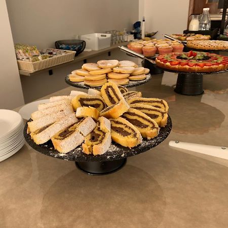 Hotel Levante Convenzionato Aquafan E Oltremare Riccione Ngoại thất bức ảnh