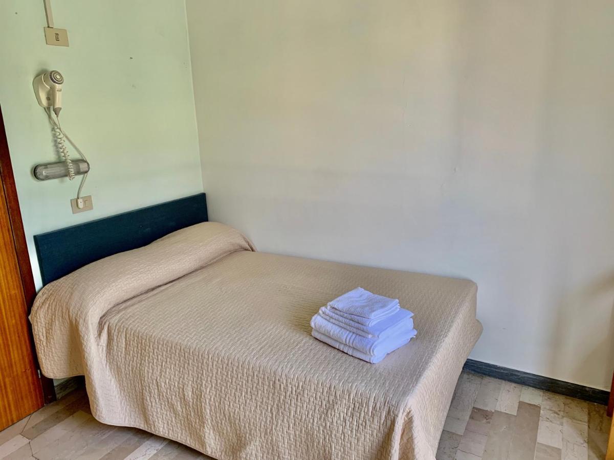 Hotel Levante Convenzionato Aquafan E Oltremare Riccione Ngoại thất bức ảnh